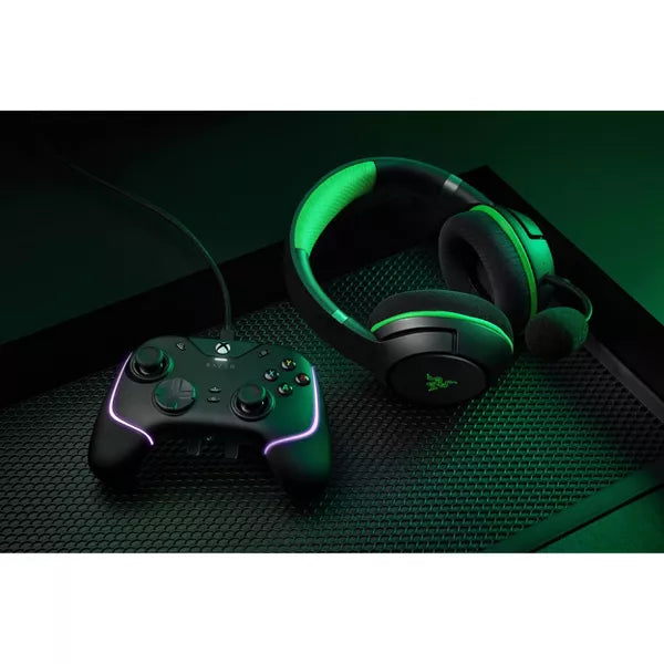 Razer - Xbox Gaming Controller Wired Wolverine V2 3.5mm  Chroma 6 Additional Multi-function Buttons - Black